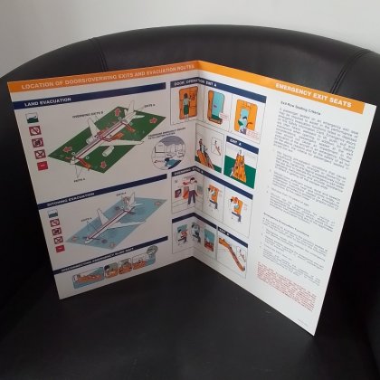 Airbus A320 Silk Air safety card